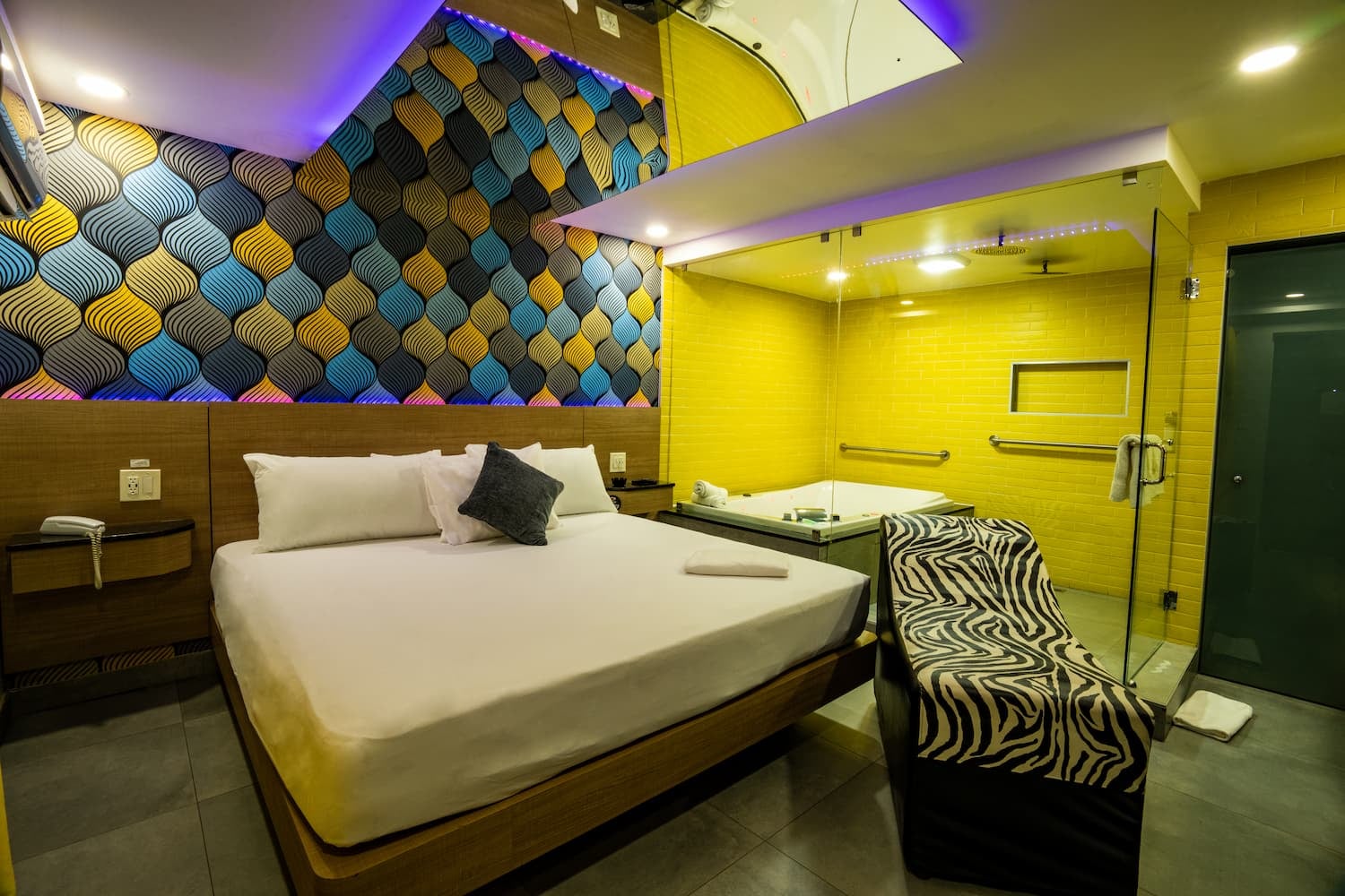 Scape Motel - Suite view 4