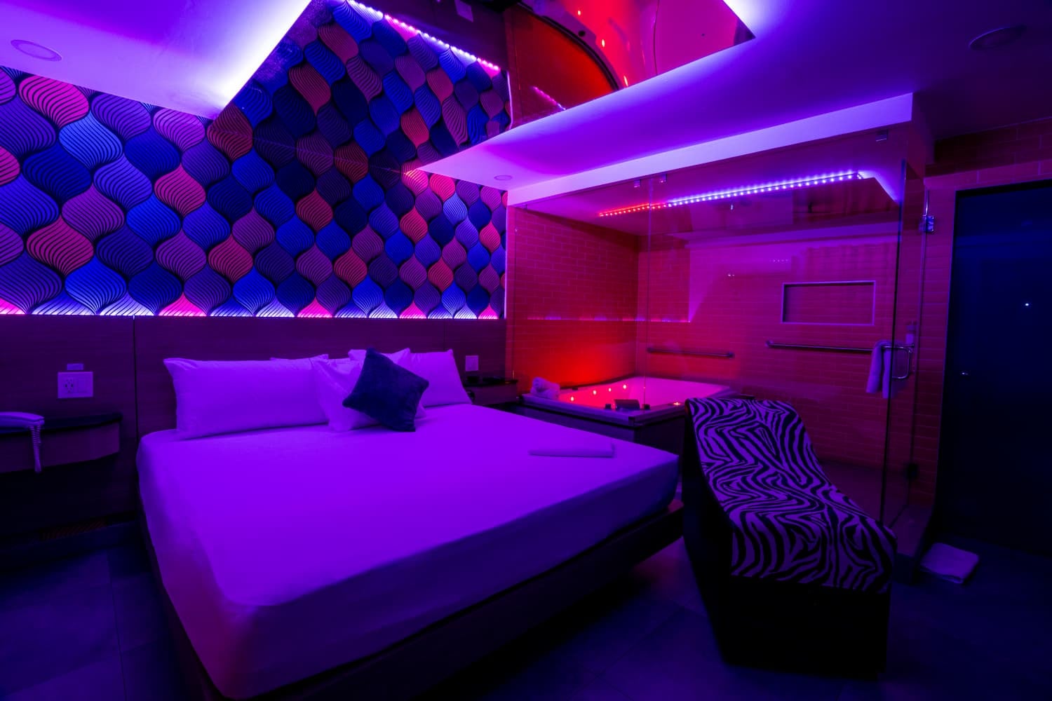 Suite Jacuzzi view 1
