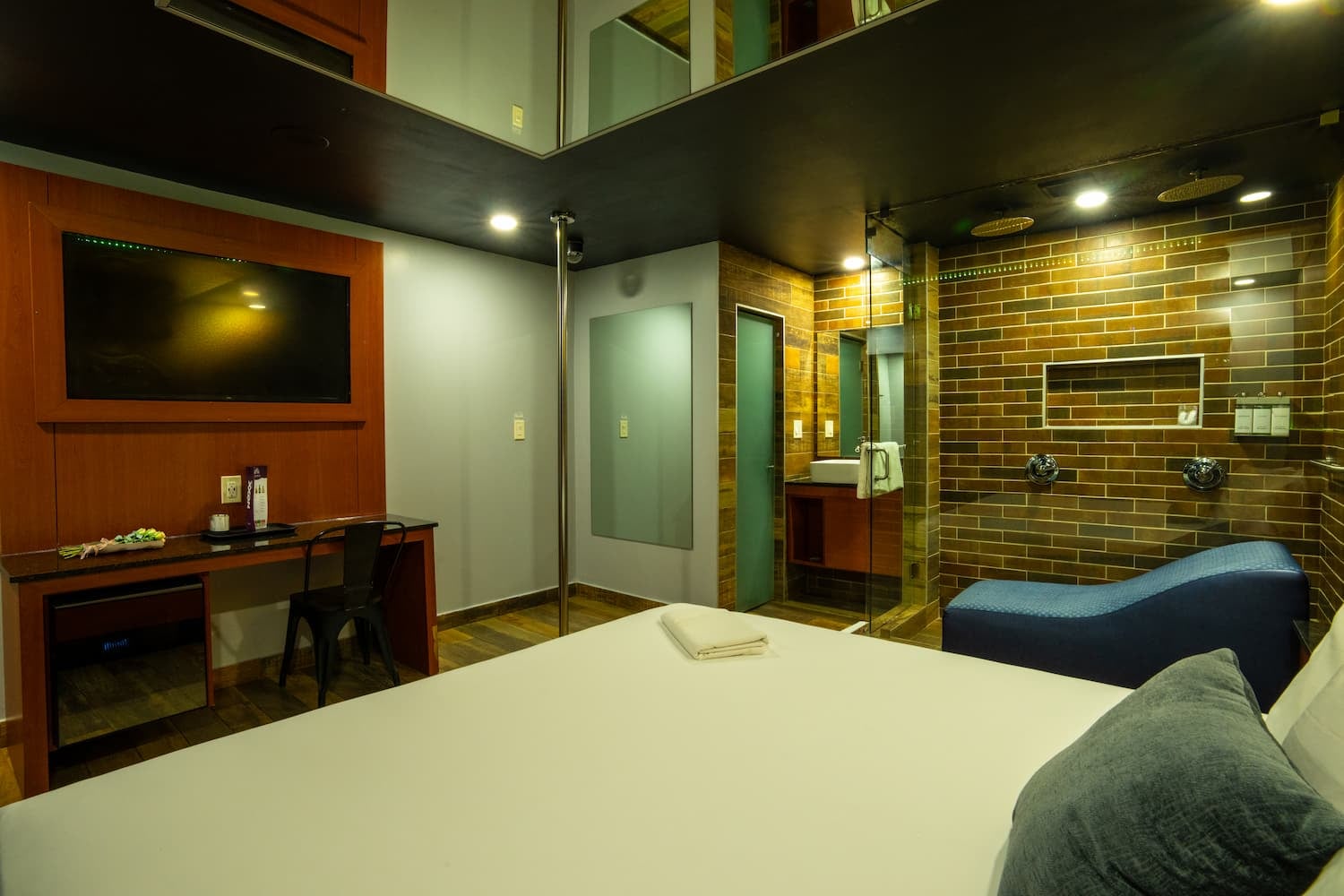 Suite Scape Plus view 3